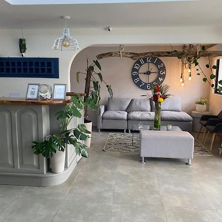 Berlor Airport Inn Río Segundo Eksteriør bilde