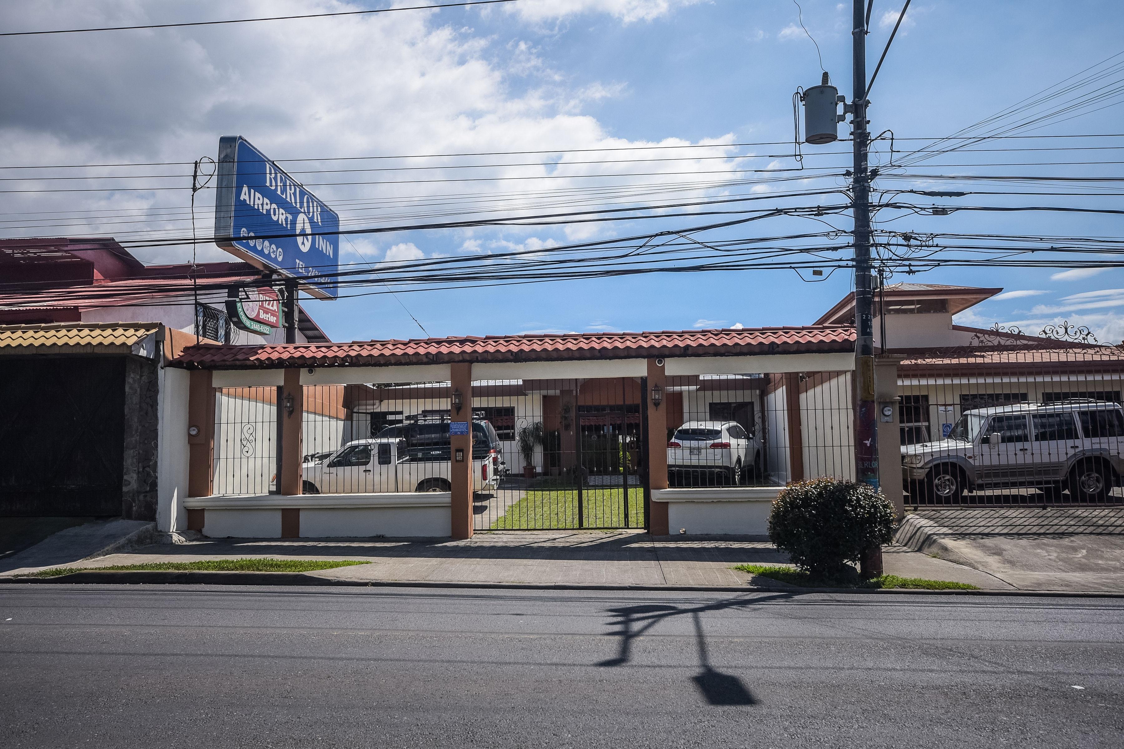 Berlor Airport Inn Río Segundo Eksteriør bilde